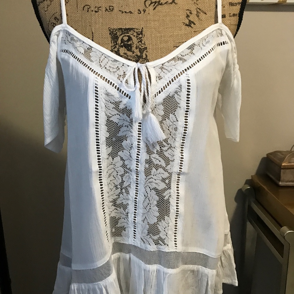 White cold shoulder blouse